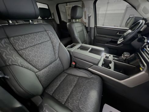 Used 2024 Toyota Tundra Limited image 30