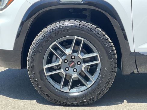 New 2026 GMC Terrain AT4 w/ Convenience Package III image 22