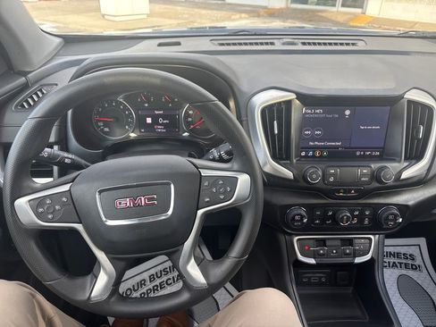 Used 2022 GMC Terrain SLE w/ Driver Convenience Package image 18