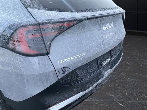 New 2026 Kia Sportage EX image 40