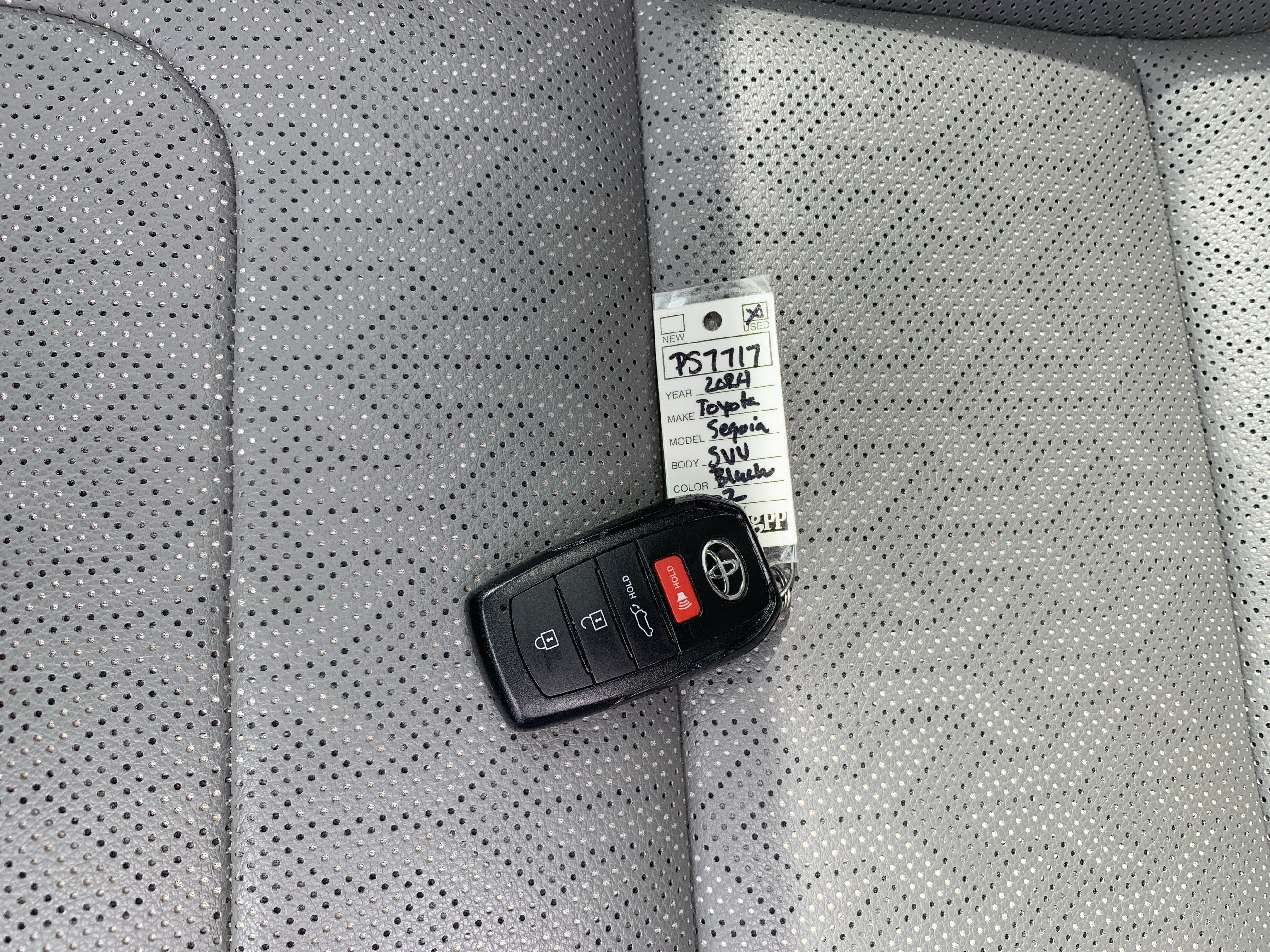 Used 2024 Toyota Sequoia Limited AWD/4WD image 37