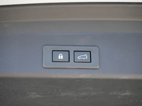 Used 2024 Subaru Ascent Touring AWD/4WD image 11