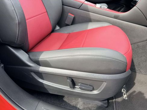 Used 2024 INFINITI QX50 Sport image 13