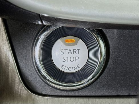 Used 2017 Nissan Murano S w/ Navigation Package image 21