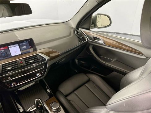 Used 2018 BMW X3 xDrive30i image 21