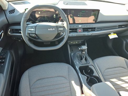 New 2025 Kia K4 EX image 7