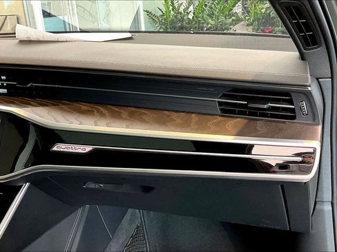 Used 2023 Audi A6 Premium Plus w/ Premium Plus Package image 18