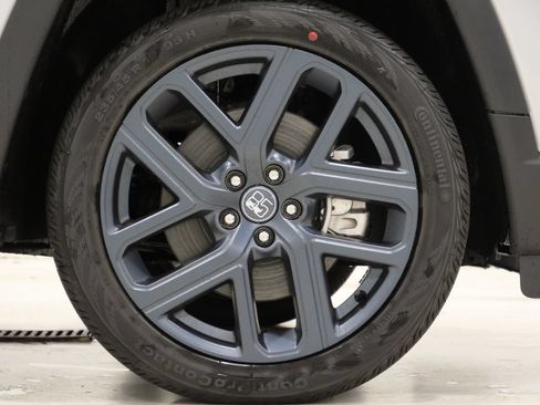 New 2026 Jeep Compass Latitude AWD/4WD image 9