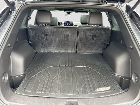 Used 2025 Chevrolet Blazer RS w/ Driver Confidence II Package image 28