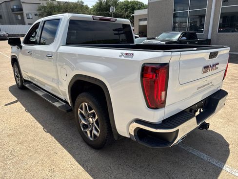 Used 2023 GMC Sierra 1500 SLT w/ SLT Premium Package AWD/4WD image 5