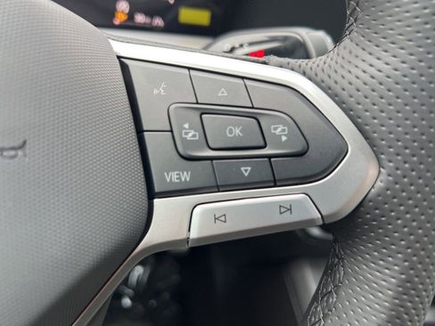 New 2026 Volkswagen Tiguan SE R-Line AWD/4WD image 31