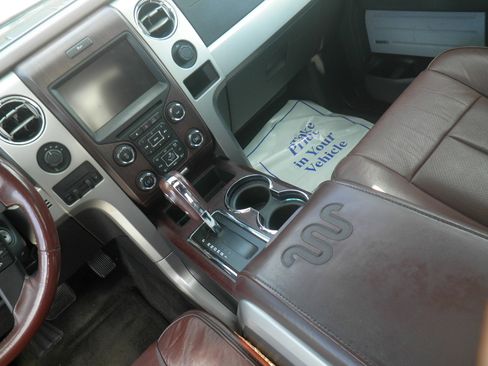 Used 2014 Ford F150 King Ranch w/ King Ranch Luxury Package image 22