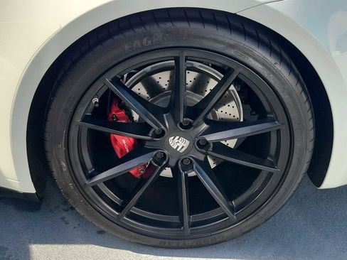Used 2020 Porsche 911 Carrera 4S image 11