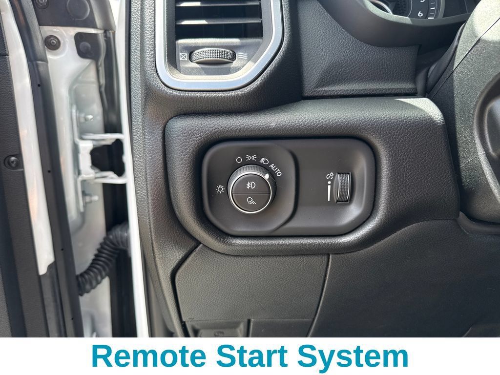 Used 2026 RAM 2500 Big Horn AWD/4WD image 13