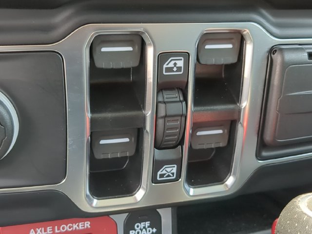 Used 2022 Jeep Gladiator Mojave w/ LED Lighting Group AWD/4WD image 21