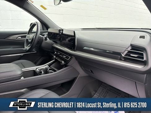 Certified 2026 Chevrolet Traverse LT AWD/4WD image 11