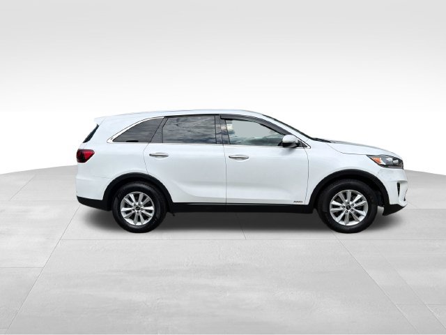 Used 2019 Kia Sorento AWD V6 image 2