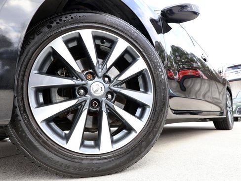 Used 2017 Nissan Altima 2.5 SV image 24