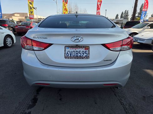Used 2012 Hyundai Elantra Limited w/ Technology Pkg 5 image 3