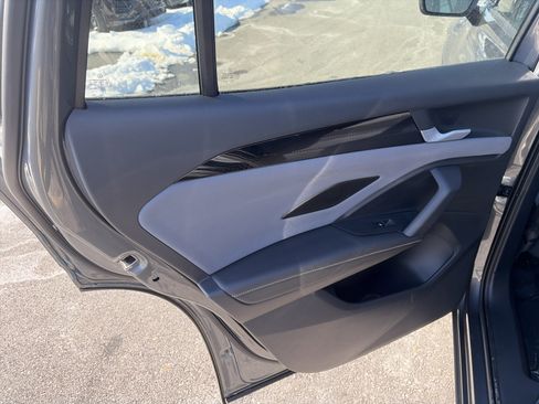 New 2026 Volkswagen Tiguan SE image 11