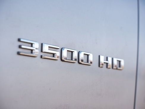 Used 2023 Chevrolet Silverado 3500 LT w/ Gooseneck/5TH Wheel Package image 12