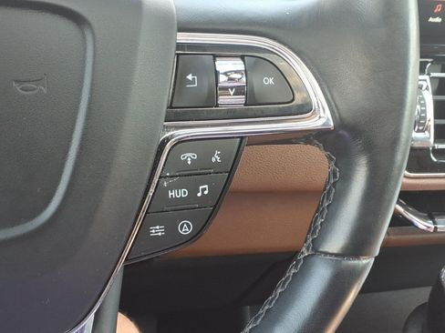 Used 2024 Lincoln Navigator Reserve AWD/4WD image 20