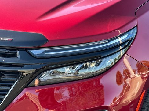 Used 2024 Chevrolet Equinox RS w/ RS Leather Package image 52