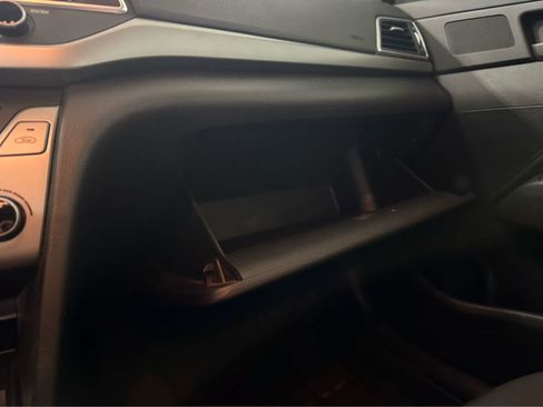 Used 2018 Hyundai Elantra SEL FWD image 20
