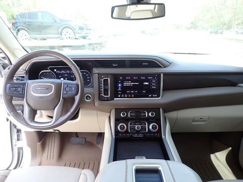 Used 2021 GMC Yukon Denali AWD/4WD image 12