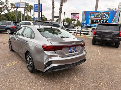 Used 2023 Kia Forte LXS FWD image 13
