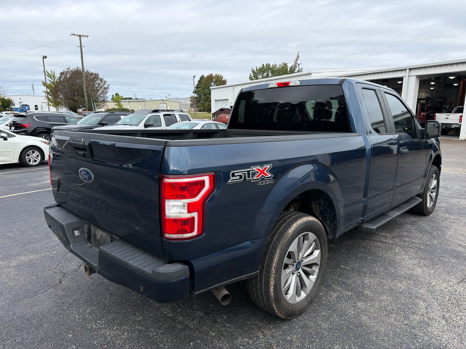 Used 2018 Ford F150 XL w/ Equipment Group 101A Mid AWD/4WD image 3