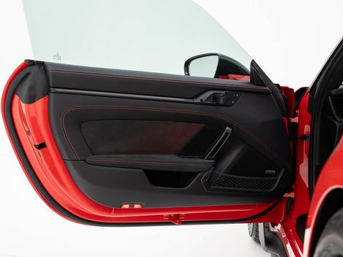 Used 2024 Porsche 911 GT3 RS image 9