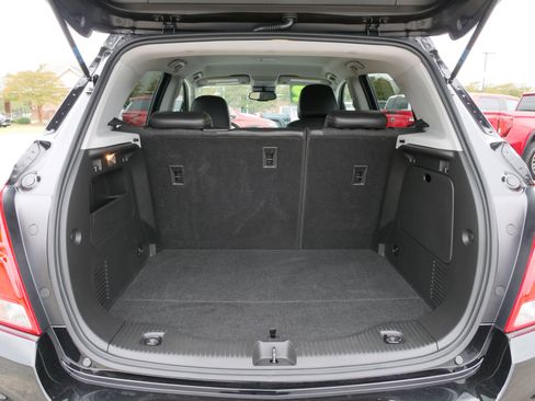 Certified 2022 Chevrolet Trax LT w/ Midnight Edition image 14