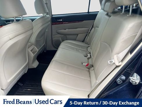 Used 2012 Subaru Outback 2.5i Limited w/ Moonroof Pkg AWD/4WD image 31