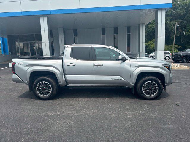 Used 2024 Toyota Tacoma TRD Sport w/ TRD Sport Upgrade Package AWD/4WD image 20