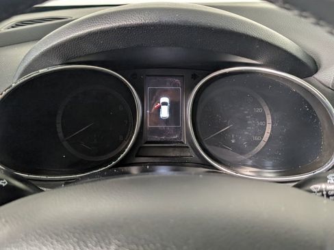 Used 2017 Hyundai Santa Fe Sport image 16