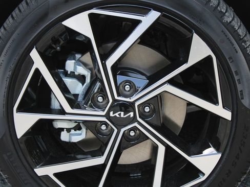 New 2026 Kia K5 EX image 17