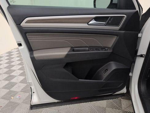 Used 2023 Volkswagen Atlas SEL image 39