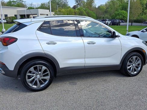 Certified 2023 Buick Encore GX Essence w/ Experience Buick Package FWD image 9