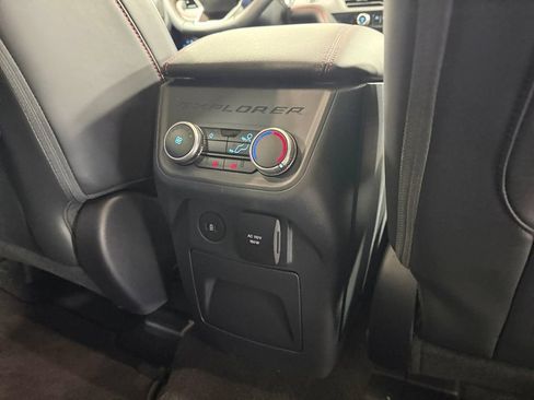 Used 2025 Ford Explorer ST AWD/4WD image 24