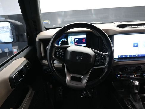 Used 2023 Ford Bronco Wildtrak AWD/4WD image 30