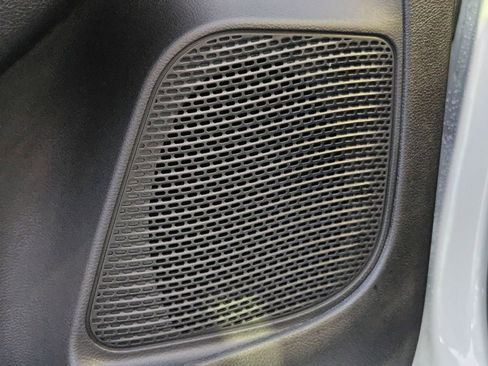 New 2026 Chrysler Pacifica Select image 12