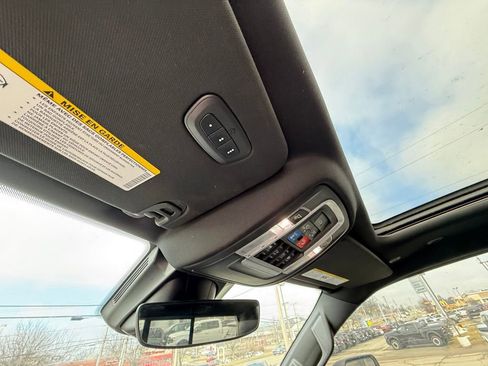 Used 2019 RAM 1500 Laramie image 24