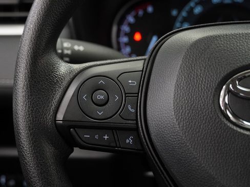 Used 2025 Toyota RAV4 LE image 34