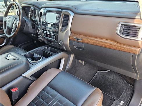 Used 2019 Nissan Titan Platinum Reserve w/ Platinum Utility Package image 22