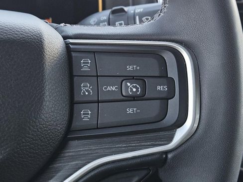 Used 2023 Jeep Wagoneer Series III w/ Preferred Equipment Group image 17