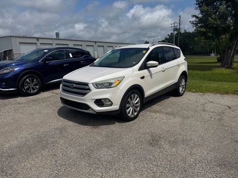 Used 2017 Ford Escape Titanium FWD image 6