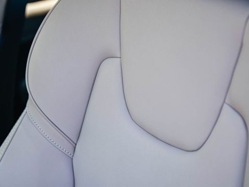 Certified 2026 Volvo XC90 B6 Plus AWD/4WD image 28