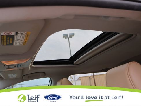 Used 2020 Toyota RAV4 XLE Premium image 14