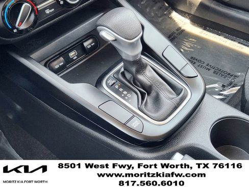 Certified 2025 Kia Soul LX w/ LX Technology Package FWD image 19